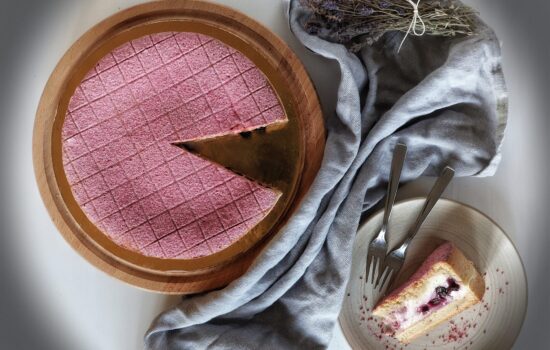 Torta versata al limone