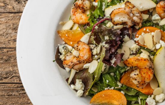 insalata cachi e gamberetti