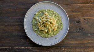 maccheroncini quartirolo e moringa