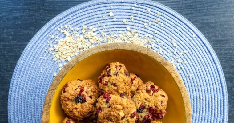 Biscotti all’Avena, Miele e Mirtilli Rossi